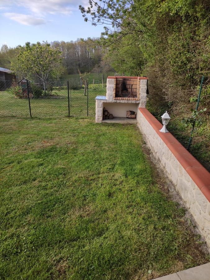 Logement Paisible A La Campagne Aubarede Exterior foto
